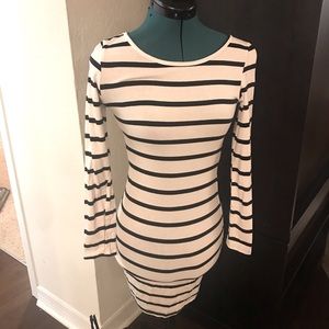 White &. Black Striped Long Sleeve Bodycon Dress